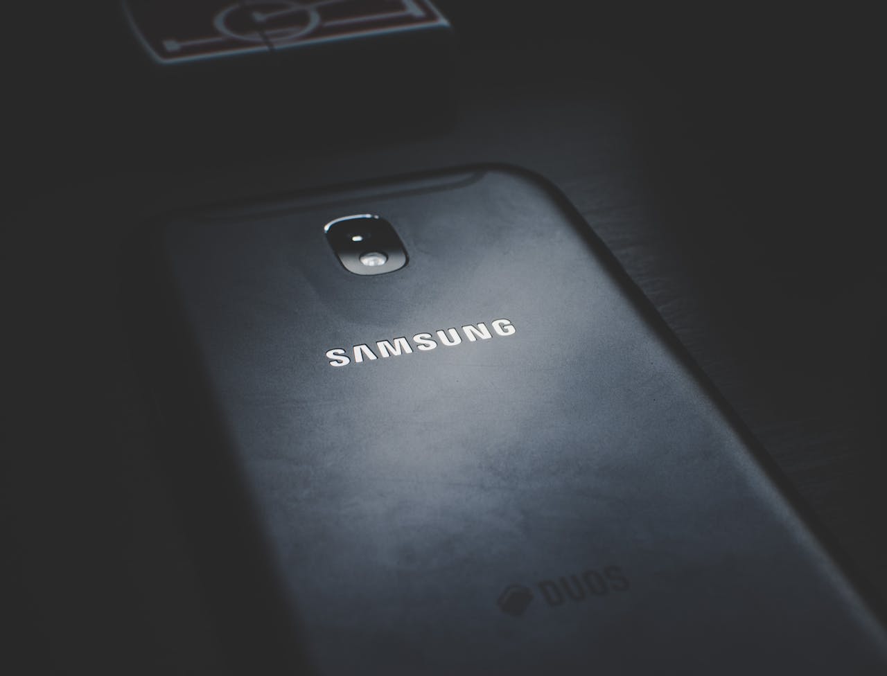 Samsung puhelimet
